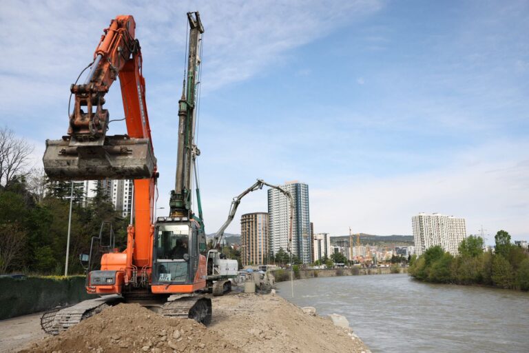კახა კალაძე: ორთაჭალაში, რუსთავი-თბილისის დამაკავშირებელი გზის დაზიანებული მონაკვეთის პროექტი მთლიანად ივლისის ბოლოს დასრულდება