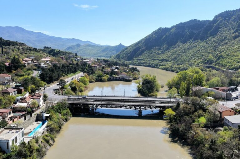ქალაქ მცხეთაში, მდ. მტკვარზე ახალი თაღოვანი ხიდის მშენებლობა დასრულდა