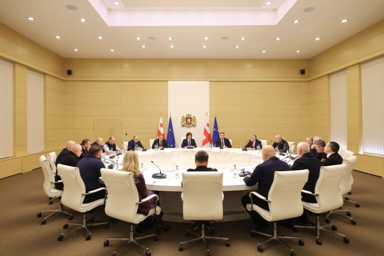 პრემიერ-მინისტრი ინფრასტრუქტურის მშენებელთა ასოციაციის წევრი კომპანიების წარმომადგენლებს შეხვდა