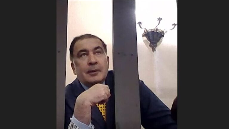 მიხეილ სააკაშვილი: ჩემს გარემოცვაში რუსეთის აგენტურა იყო, ჩამოდიო, ერთი მეუბნებოდა 2020-ში, უნდა დამხვედროდა, რომ ჩამოვედი, არ დამხვდა და მთელი ჩემი მონაცემები გადასცა ძალოვან სტრუქტურას
