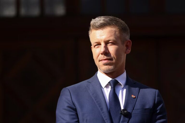 უნგრეთის მმართველი პარტია „ტისა“ პრემიერ-მინისტრის ვადების 8 წლამდე შეზღუდვას გეგმავს
