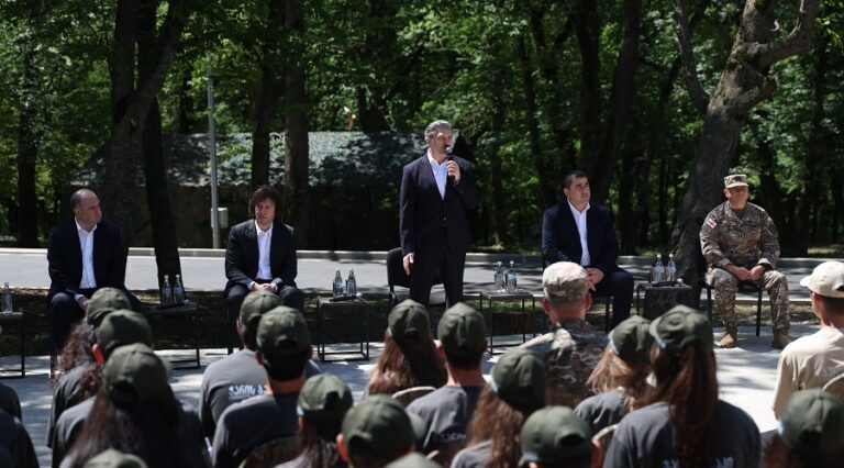საქართველოს პრეზიდენტმა „ჯარის ბანაკის“ 2026 წლის გახსნის ცერემონიაზე ახალგაზრდებს მიმართა