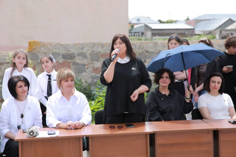 ნინოწმინდის სამუსიკო სკოლაში კურსდამთავრებულთა გამოსაშვები საზეიმო ღონისძიება გაიმართა