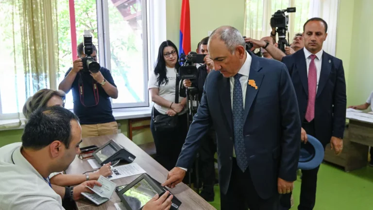 სომხეთის ცესკო: საარჩევნო უბნების 98%-ის ხმების დათვლის შემდეგ ნიკოლ ფაშინიანის პარტიას 49.82% აქვს მიღებული