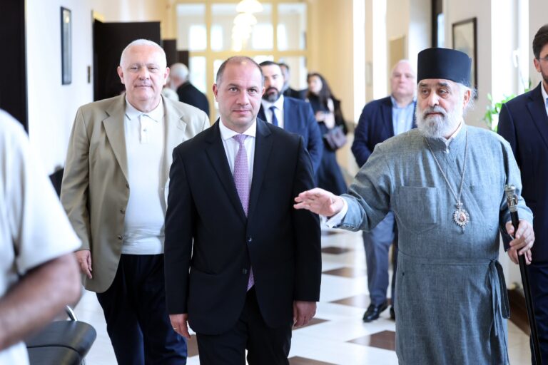 გივი მიქანაძე ფოთში „ახალი საქართველოს უნივერსიტეტს“ ეწვია