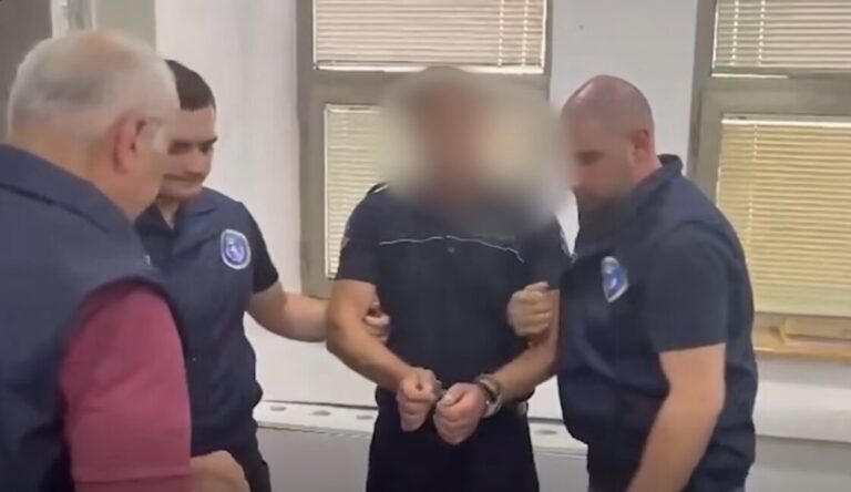 დიდი ოდენობით ქრთამის აღების ფაქტზე საბაჟო-გამშვები პუნქტის, „წითელი ხიდის“ ცვლის უფროსი დააკავეს