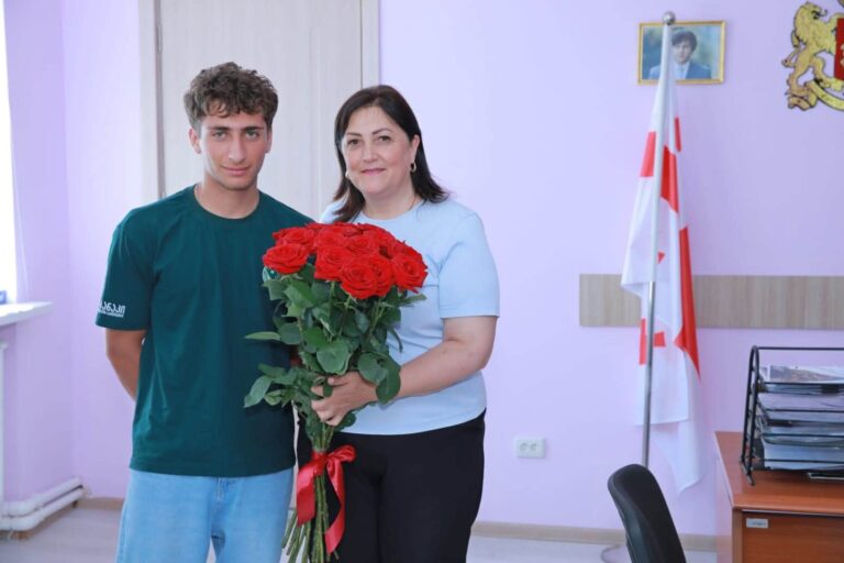 ნინოწმინდის მერმა ანივარდ მოსოიანმა „ჯარის ბანაკი 2026“-ის მონაწილეებს უმასპინძლა