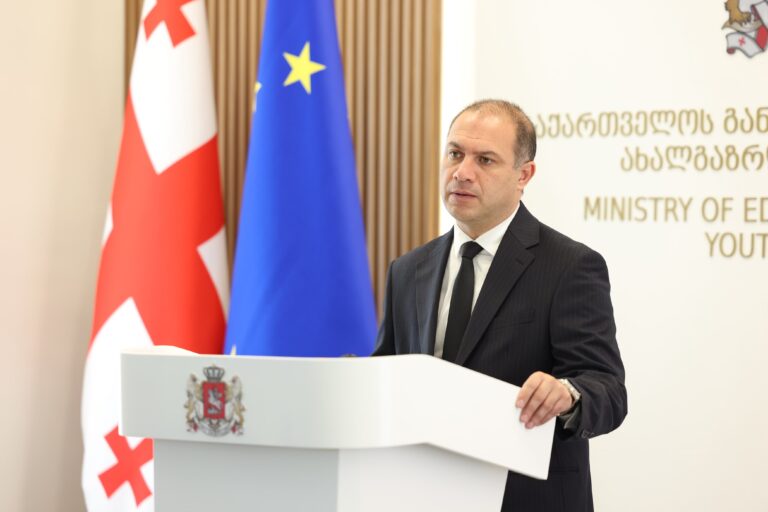 განათლების მინისტრი: ვრცელდება  ინფორმაცია, თითქოს საჭიროა მაღალი აკადემიური მოსწრება, რომ სტუდენტმა სახელმწიფოს მხრიდან 100%-იანი დაფინანსება მიიღოს – ეს არ შეესაბამება სიმართლეს