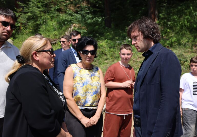 პრემიერ-მინისტრმა შოვის ტრაგედიის მსხვერპლთა ხსოვნას პატივი მიაგო